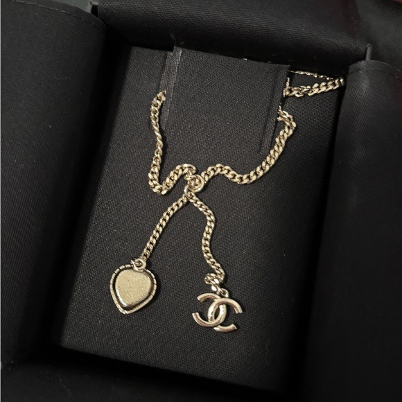 Crystal Pearl CC Heart Drop Necklace Gold White - Picture 4 of 16